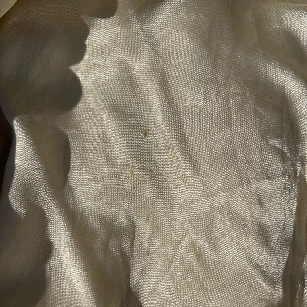 Banana Republic Cream Trench Coat - Picture 9 of 9